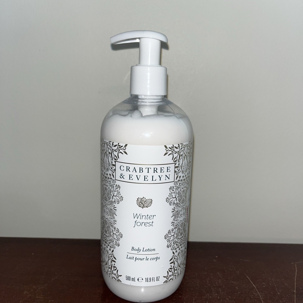 Crabtree & Evelyn WINTER FOREST Body Lotion - HOLIDAY CHRISTMAS Pump Top 16.9 oz